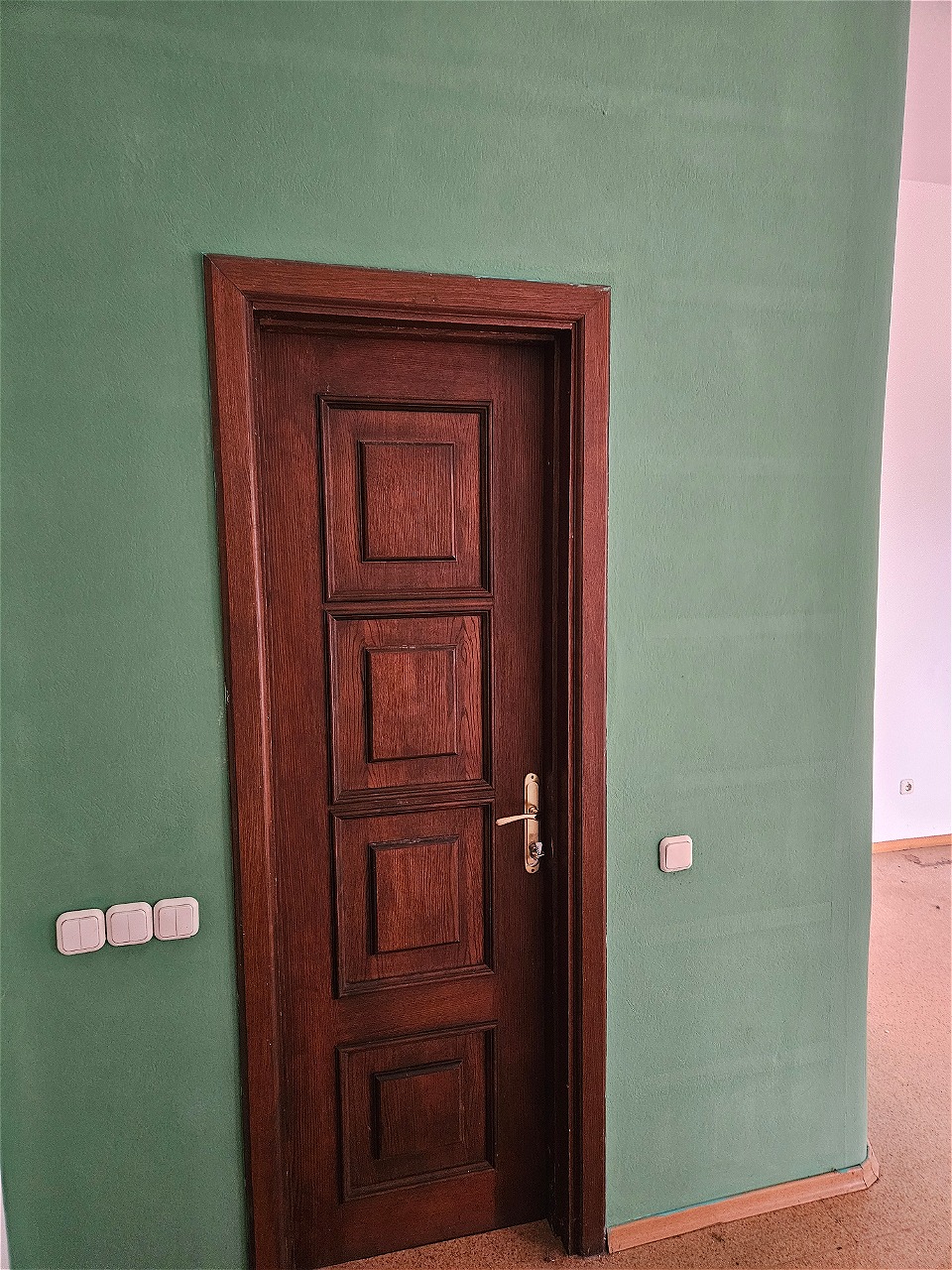 Бильярдная вход